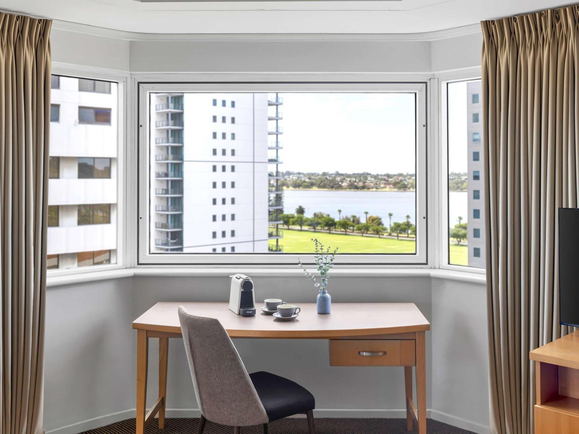 Novotel Perth Langley מראה חיצוני תמונה